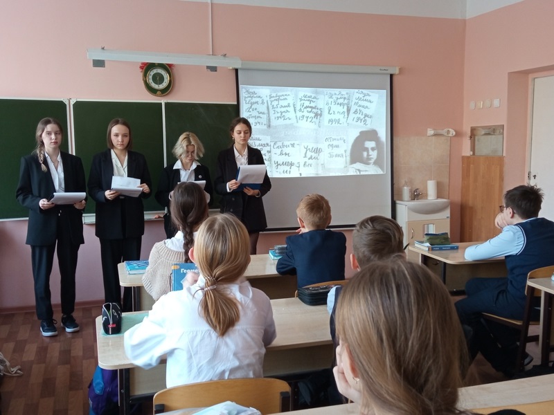 ​27 января в День освобождения Ленинграда от фашистской блокады в гимназии прошли Уроки памяти «Блокадный хлеб»